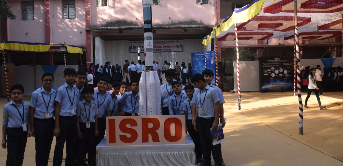 English Medium Students Visit ISRO Space Exhibition