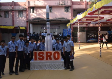 English Medium Students Visit ISRO Space Exhibition