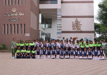 Std. 7 Nachiketas Discover the Joy of Reading at Babu Bhai Vaidya Library